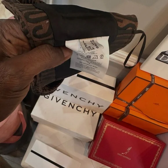 Moschino Tan and Black Logo Short & Corset set - Picture 10 of 10